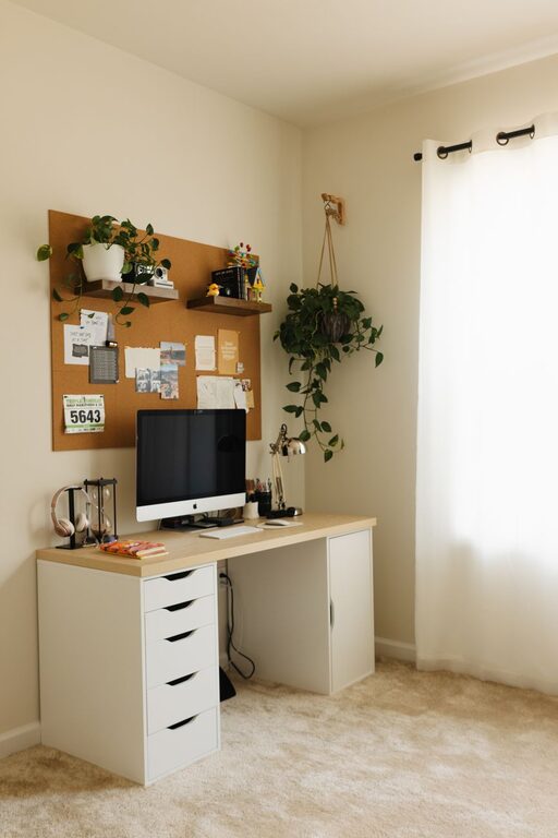 How to Create a Relaxing and Productive Home Workspace